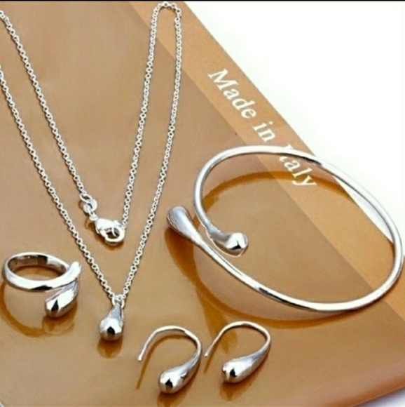 Jewelry - 925 Sterling Silver Drop Jewelry Set